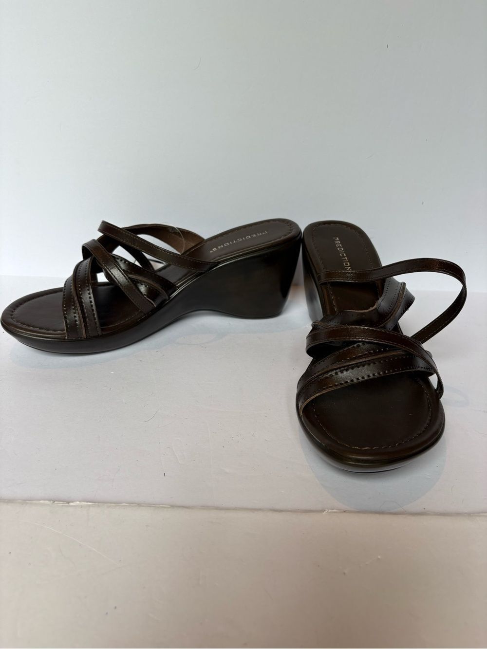 Predictions Women's Brown Strappy Leather Wedge Sandals Size 9 1/2 NWT